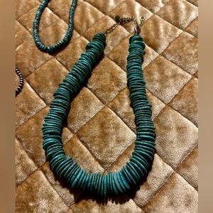 Turquoise chip necklace